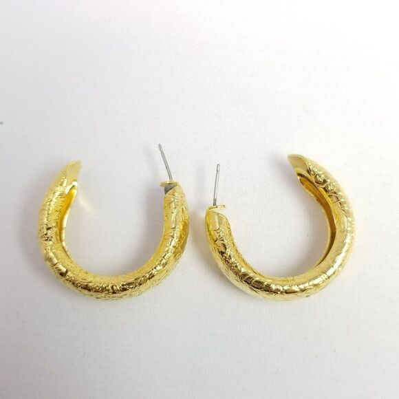 Vintage Gold Tone Hoop Earrings, Floral Design Textured, Studs, Nice Size - Picture 3 of 7